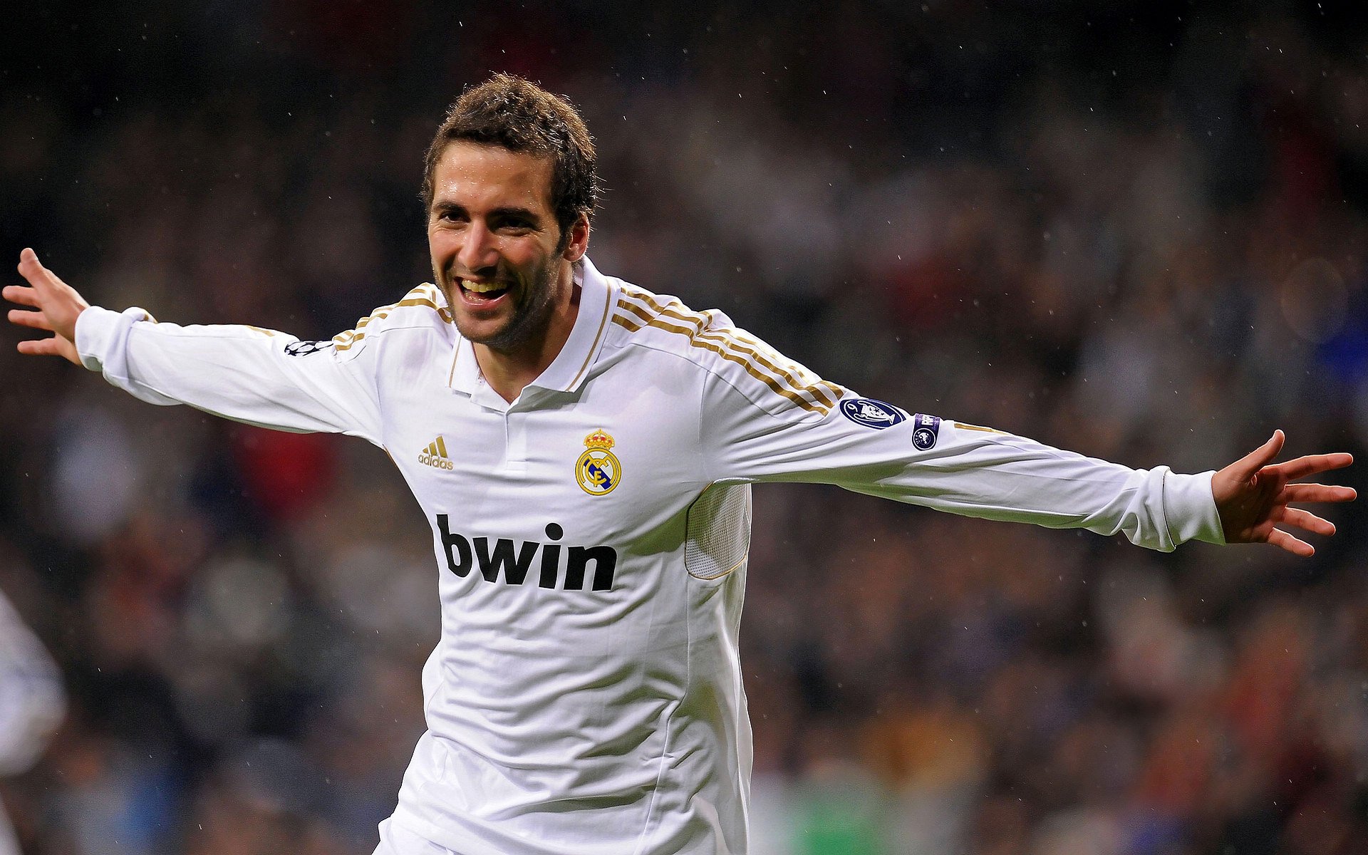 佛罗伦萨正面击溃韩国,德布劳内成为关键先生